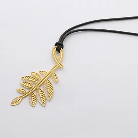 Exquisite Metal Bookmark 18K Gold Plated Hollow Out Botanical Plant Leaf Shape Bookmark For Readers Teacher Gift Korean Stationery