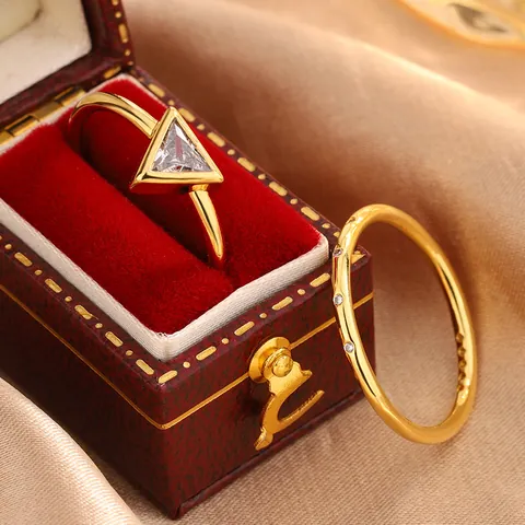 Women Copper Zirconia Ring Set Minimalist Triangle Stone Electroplated Fashion Jewelry Golden Stackable Finger Rings Gift