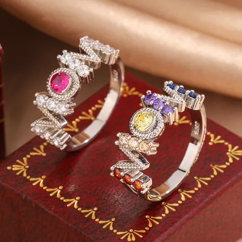 Fashion Silver Plated Copper MOM Letter Ring For Women Inlaid Red Multicolor Zirconia Heart Shape Anniversary Jewelry Gift