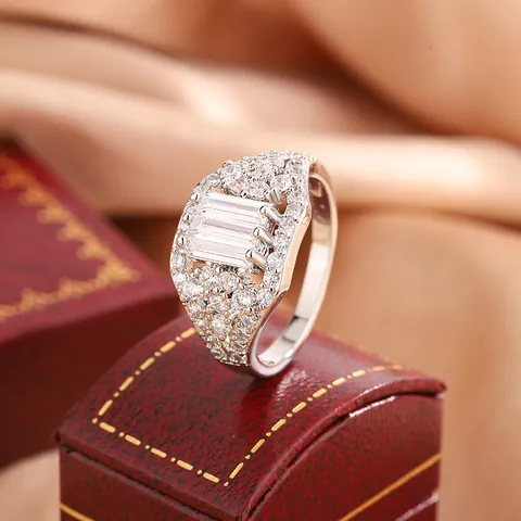 Radiant Cut Zirconia Ring Copper Plated 18K White Gold Luxury Engagement Jewelry For Women Elegant Geometric Finger Ring
