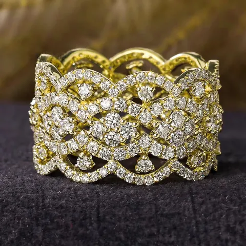 Vintage Gold Plated Copper Wide Hollow Out Five Leaf Flower Ring For Women Luxurious Rhinestone Micro Inlaid Lace Statement Jewelry