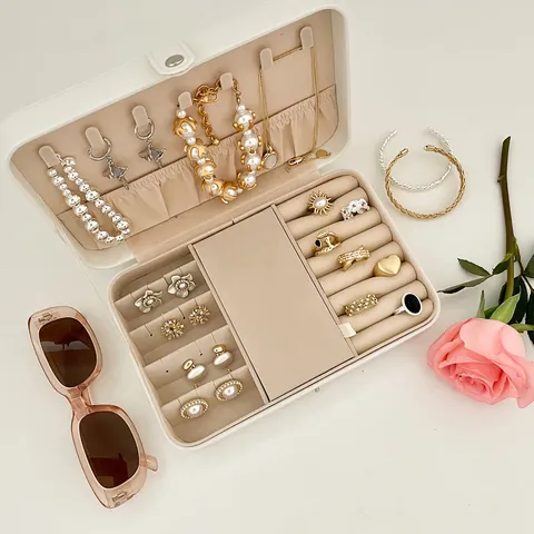 Grande Portagioie in Pelle PU Con Specchio Integrato Custodia Multistrato Organizer per Gioielli Portatile per Anelli Orecchini Collane Regalo Donna
