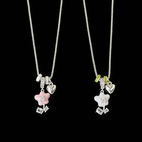 Sweet Enamel Flower Pendant Necklace For Women Alloy Rhinestone Heart Charm Dainty Choker Mori Style Floral Jewelry Gift