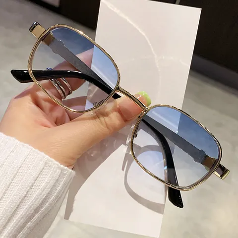 Retro Square Sunglasses For Women Men Metal Frame Gradient Lens Hip Hop Fashion Sun Glasses For Driving Travel Party Accessory