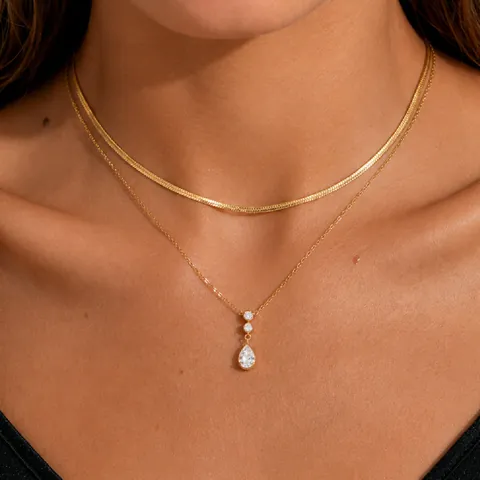 Collar Superpuesto de Cadena de Serpiente de Acero Inoxidable Chapado en Oro de 18K Lujo con Colgante de Circonia en Gota Mujer