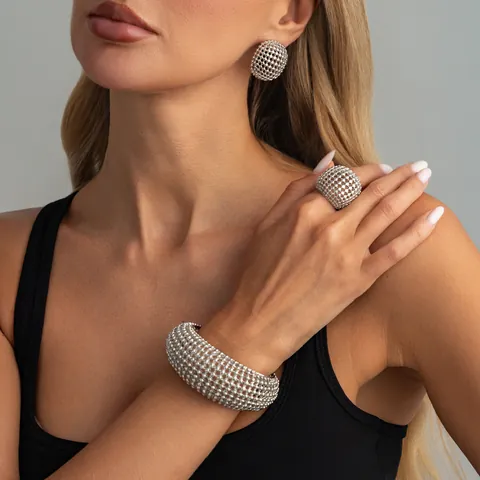 Set di Gioielli Vintage in Lega con Bracciale Rigido a Maglia Intrecciata Traforata Anello Aperto Orecchini a Bottone per Donna