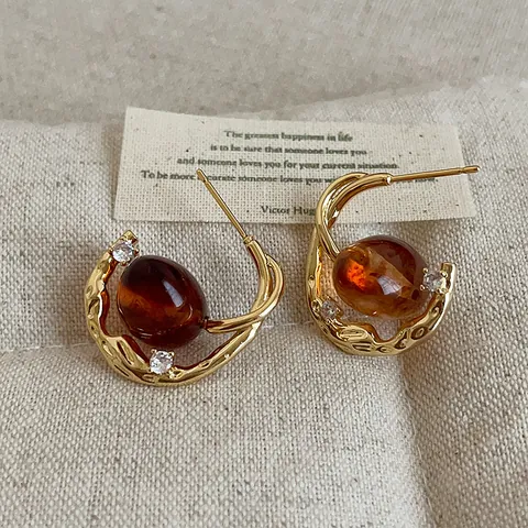 Vintage Metal Oval Resin Stud Earrings For Women Elegant Amber Color Rhinestone Inlaid Jewelry With Silver Post