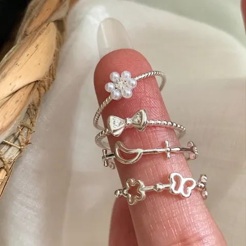 Simple Silver Tone Metal Bow Flower Crescent Moon Butterfly Finger Ring Sweet Fashion Rhinestone Artificial Pearl Ring
