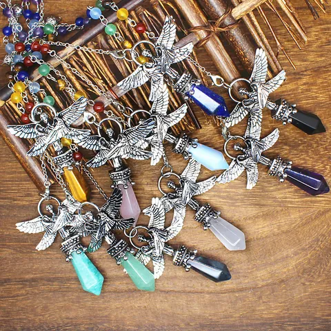 Retro Erzengel Flügel Sechseckige Säule Naturstein Anhänger Kristall Wünschelrute Pendel Legierung Engel Heilung Schmuck