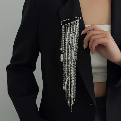 Western Style Metal Safety Pin Brooch Elegant Long Tassel Multilayer Chain Artificial Pearl Rhinestone Star Shell Starfish Pendant Garment Fix Brooch For Suit Jacket Women Jewelry