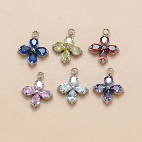 Titanstahl Vierblättriges Kleeblatt Zirkonia Blume Anhänger DIY Schmuckzubehör Für Halskette Armband Damen Geschenk