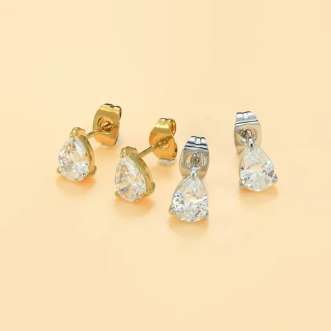 Titaniumstaal Waterdruppel Zirconia Oorknopjes Voor Vrouwen 18K Verguld Klauwzetting Peervorm Zirconia Vlindersluiting Oorbellen Sieraden