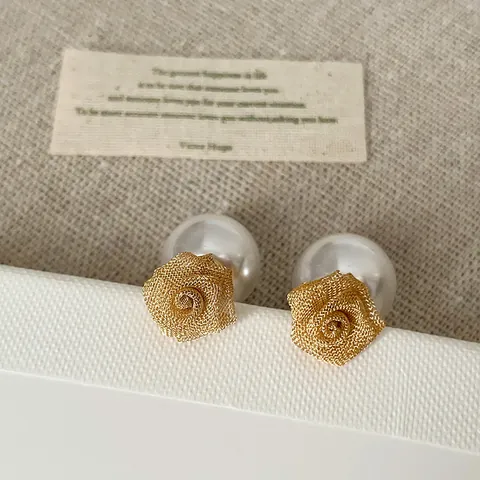 Elegante Gouden Metaal Gaas Roos Bloem Kunstparel Voor-Achter Oorknopjes Stijlvolle Franse Luxe Sieraden Voor Vrouwen