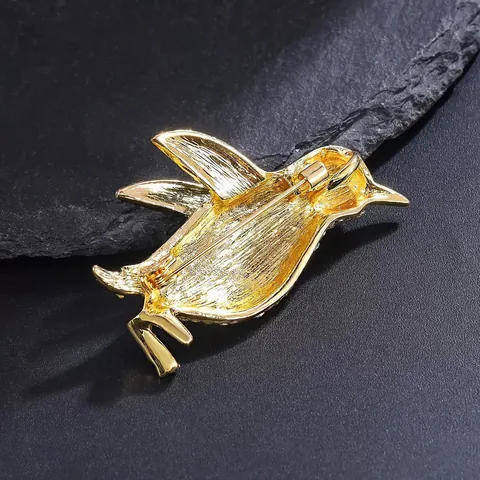 Cute Cartoon Penguin Brooch For Women Animal Alloy Pin With Black White Rhinestone Inlaid Fashion Suit Apparel Accessory
