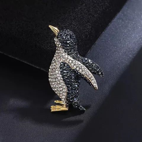 Cute Cartoon Penguin Brooch For Women Animal Alloy Pin With Black White Rhinestone Inlaid Fashion Suit Apparel Accessory
