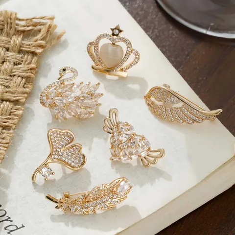 Vintage Kupfer Ginkgoblatt Blume Brosche Für Damen Edel Design Strass Eingelegte Anstecknadel Kleidung Accessoire Schmuck