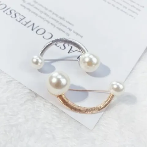 Minimalist Alloy U-Shaped Artificial Pearl Brooch For Cardigans Anti-Exposure Pin Apparel Waist Adjustment Accessories Women Jewelry