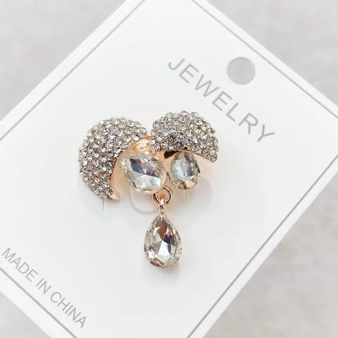 Fashion Alloy Rhinestone Safety Pin Brooch For Women Anti-Exposure Cardigan Scarf Buckle Crystal Teardrop Pendant Brooches Jewelry