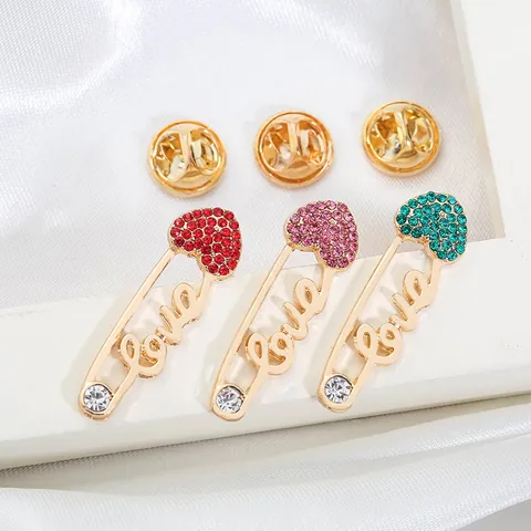 Süße Japanische Koreanische Stil Strass Mini Brosche Für Damen Legierung Tier Herz Auto Roller Form Sicherheitsnadel Kragen Zubehör