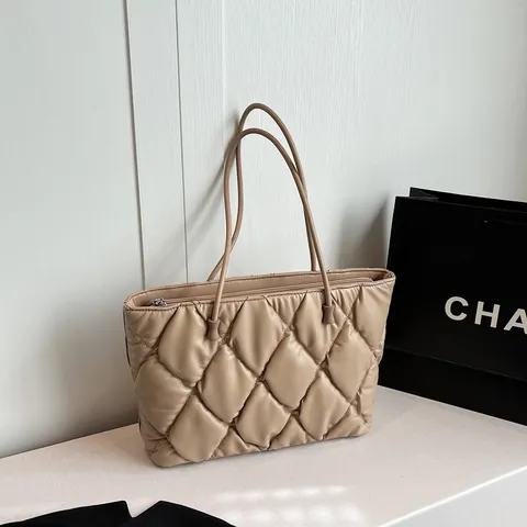 Women Quilted Puffer Tote Bag Large Capacity Underarm Shoulder Bag Vintage Soft PU Leather Solid Color Commuting Handbag