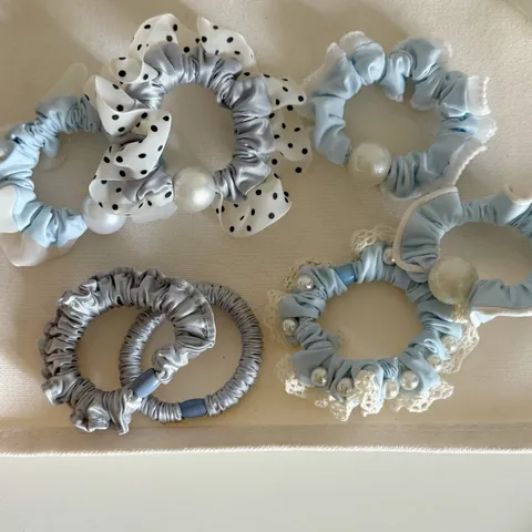 Korean Style Milky Blue Satin Scrunchies Elegant Pleated Hair Ties With Artificial Pearl Lace Bowknot Elastic Hair Accessories For Women