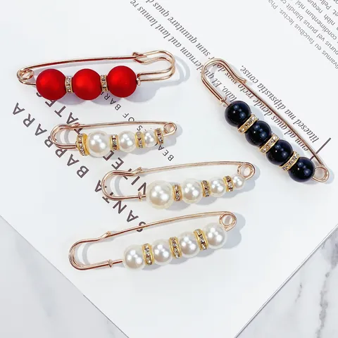Mode Legierung Künstliche Perle Strass Brosche Pin Für Damen Anti-Exposition Wespentaille Sicherheitsnadel Strickjacke Schnalle Schmuck