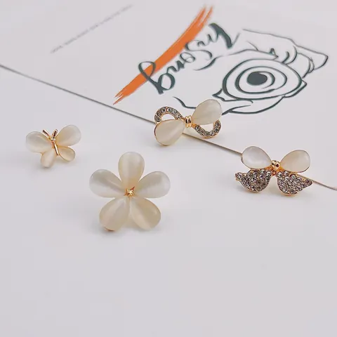 Elegant Alloy Opal Bow Flower Butterfly Brooch For Women Rhinestone Anti-Exposure Pin Fashion Jewelry Dress Decor Accessory