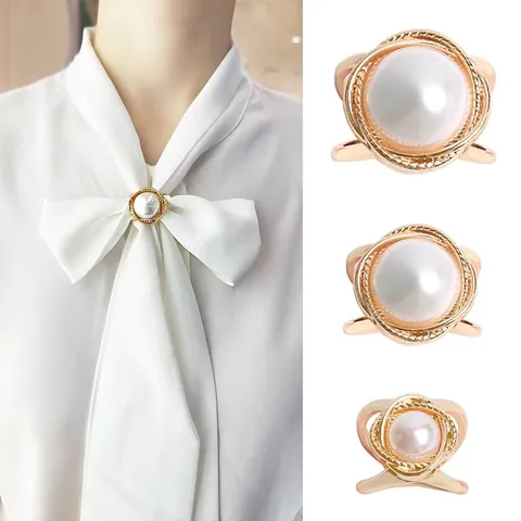 Elegante Legierung Künstliche Perle Schal Schnalle Geometrische Rose Blume Schal Clip Ring Für Damen Gold Galvanisiert Hochwertige Bekleidung Zubehör