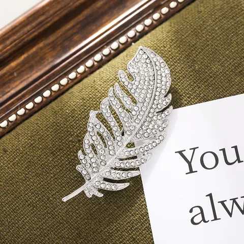 Luxurious High-End Silver Feather Brooch Pin for Women Suit Coat Rhinestone Inlaid Elegant Lapel Pin Fashion Jewelry