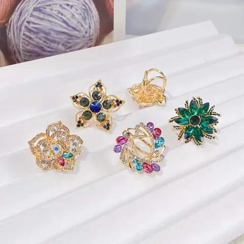 Kamelie Blume Schalclip Legierung Künstliche Perle Strass Drei-Ring Schalschnalle Für Damen Koreanische Mode Schmuck Zubehör
