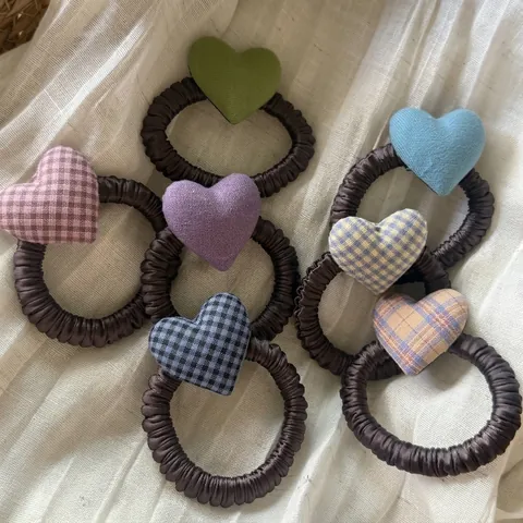 Coleteros de Satén de Estilo Coreano Vintage para Mujer Grandes Corazones de Cuadros Elásticos para el Cabello Elegantes Sujetadores de Coleta Accesorios para el Cabello