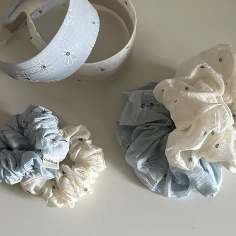Women French Vintage Chamomile Flower Hair Scrunchies Daisy Headband Blue White Floral Hair Ties Bow Hair Clips Headwear