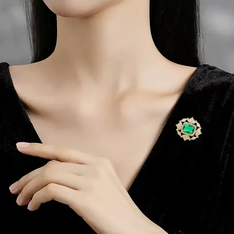 Broche de Diamantes de Imitación Talla Esmeralda Palacio Retro Para Mujer Lujoso Broche de Cristal Verde Estilo Corte Vintage Alfiler de Solapa