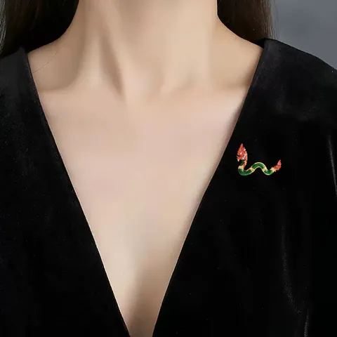 Vintage Alloy Enamel Dragon Brooch With Rhinestones Chinese Zodiac Year of The Dragon Brooch Pin For Clothing Decoration Unisex Accessory