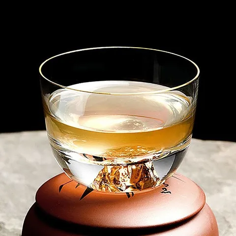 Japanese Gold Trim Glass Master Teacup Hand-Blown Transparent Mountain Base Sake Wine Glass Luxury Kung Fu Tea Bowl Drinkware