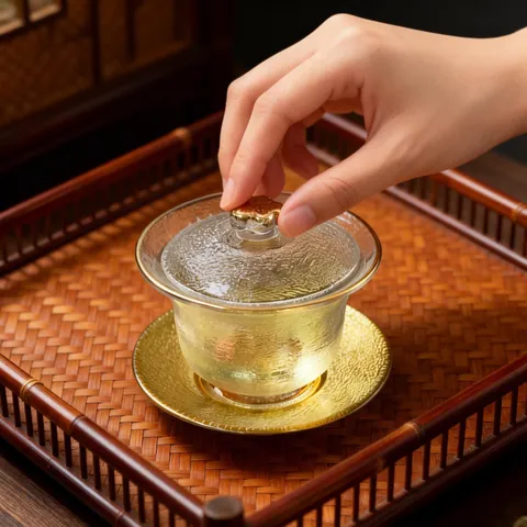 Handbemalter Kristallglas Gaiwan Teeschale Goldrand Hitzebeständiger Teebereiter Chinesisches Kung Fu Tee Set Mit Deckel Und Untersatz