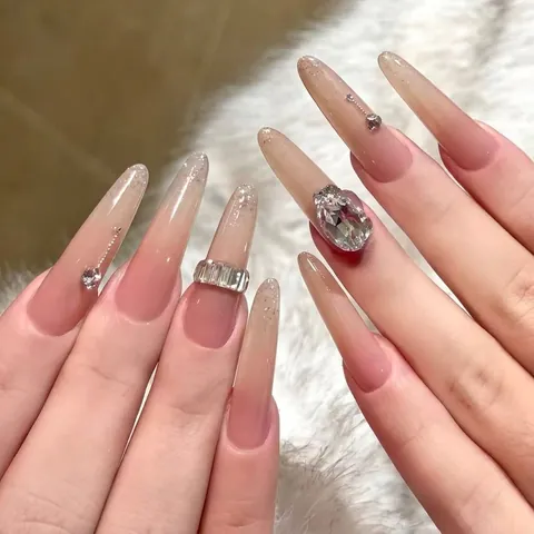 Funkelnde Kristall Nagelkunst Strasssteine Fertige Cluster Für Maniküre DIY Transparente Geometrische Nageljuwelen