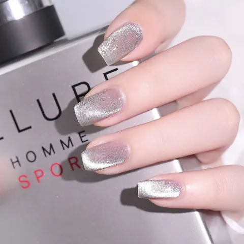 Universal Spar Cat Eye UV Gel Polish Aurora Polar Light Sparkling Ice Translucent Nail Art Gel For Professional Salon