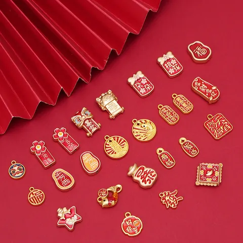 Chinesisches Neujahr Gold Kupfer Sand Gold Emaille Tropföl Anhänger Traditionelle Löwe Koi Fisch Glückszeichen DIY Schmuckzubehör Für Armband Halskette