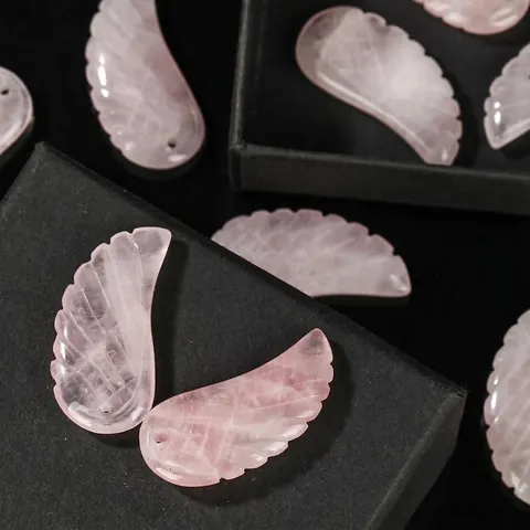 Ciondoli ad Ala in Quarzo Rosa Naturale Ciondoli in Pietra di Cristallo Rosa con Piuma Intagliata per la Creazione di Gioielli Fai da Te Collane Orecchini