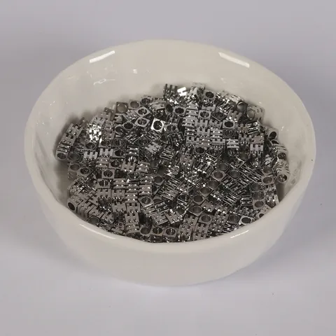 Cuentas Espaciadoras de Cobre Chapado en Oro de 18K Cubo Cuadrado de Tres Líneas Cuentas Sueltas para Fabricación de Joyas DIY