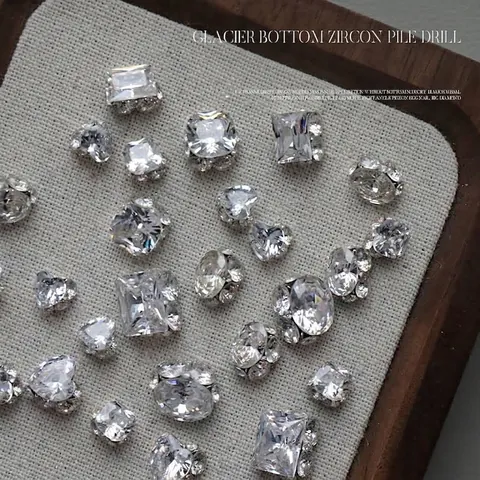 Décoration d'Art Ongulaire en Strass Fond de Glacier Blanc Transparent Verre K9 Coeur Carré Ovale Pierres à Ongles pour Manucure DIY