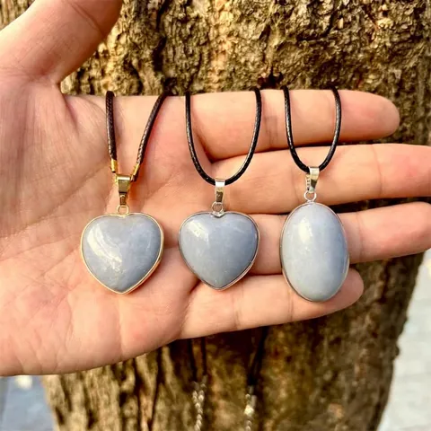 Collana con Ciondolo a Forma di Cuore e Ovale in Pietra Angelite Naturale Placcata Oro Argento Cristallo Curativo