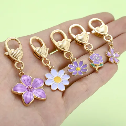 Colorful Enamel Flower Keychains Heart Shaped Clasp Rose Cherry Blossom Daisy Bag Charm Pendant Keychain For Women Girls Accessories Jewelry Gift