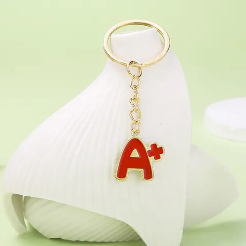 Llavero Motivador Académico de Aleación Esmaltada A+ 100 Puntos Birrete de Graduación Diploma Adorno para Mochila Estudiante Regalo de Éxito