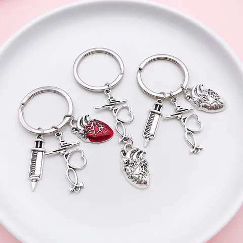 Medical Theme Creative Keychain Heart Stethoscope Syringe Nurse Hat Zinc Alloy Enamel Pendant Gift for Doctors Nurses
