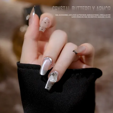 Limitpretty Sparkling Cat Eye Gel Polish Soft Nude Tone Crystal Clear Magnetic Nail Gel For Nail Art Women Manicure
