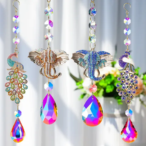 Atrapasol de Cristal Decoración Jardín Aleación Diamante Elefante Pavo Real Mariposa Libélula Adorno Colgante Prisma Ventana