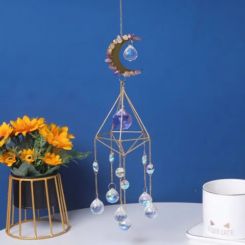 Ornamento Suncatcher in Cristallo di Luna Con Catena in Metallo Dorato Sfera in Pietra Triturata Geometrica per Casa