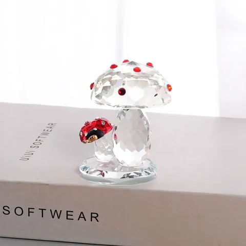 Ornement Champignon Coccinelle en Cristal Figurine en Cristal Blanc Facetté Avec Strass Décoration de Bureau Salon Maison